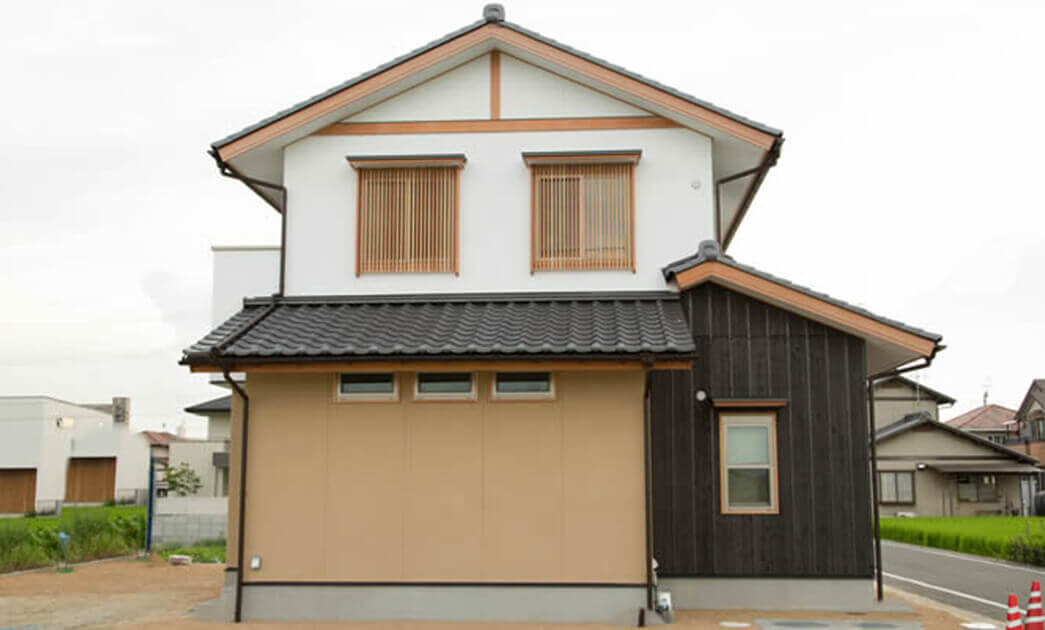 和の佇まいで田園地帯に暮らす