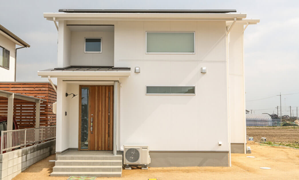 楽器と暮らす。シャープでモダンな上質の白